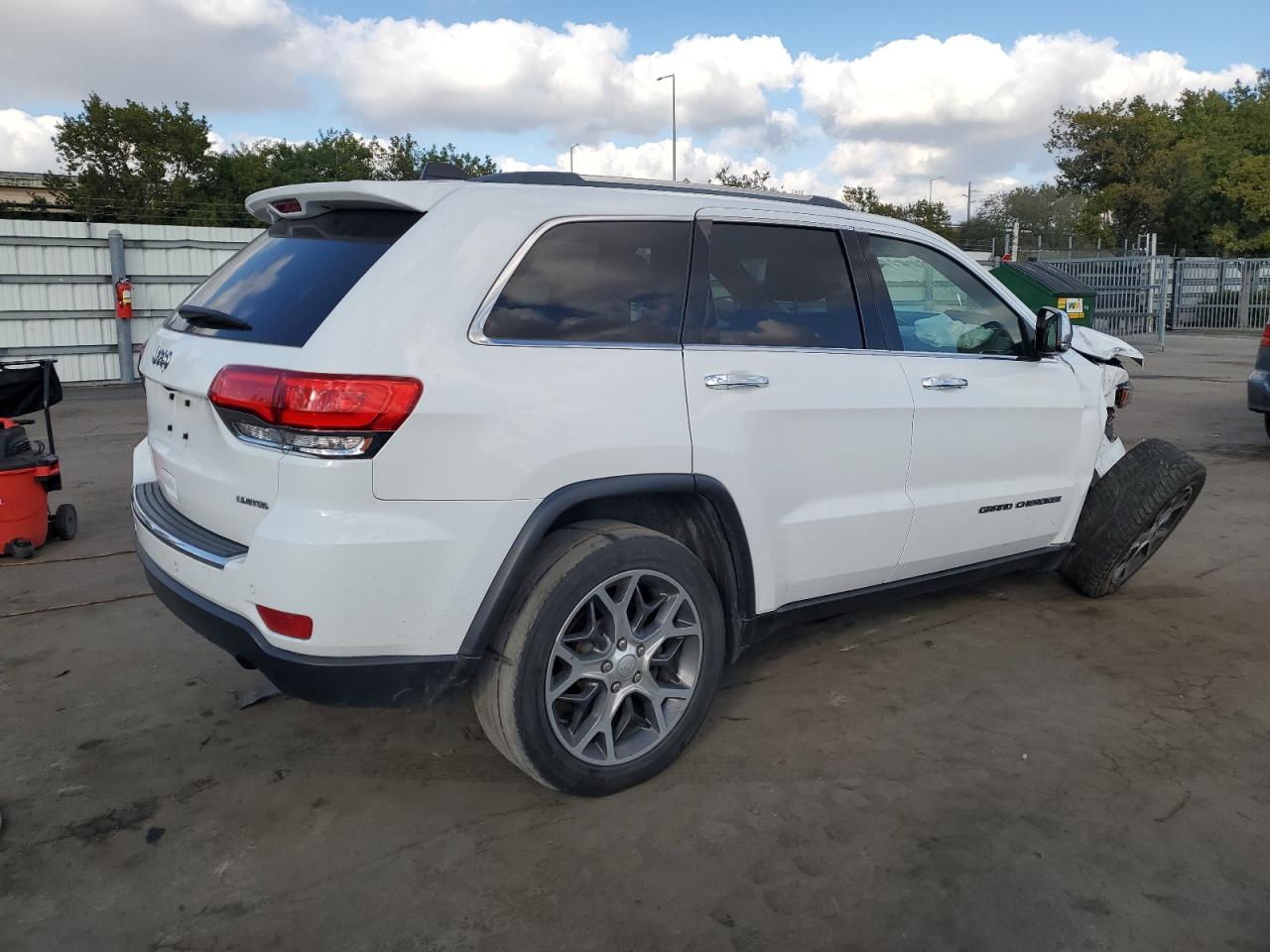 2019 Jeep Grand Cherokee - Image 3