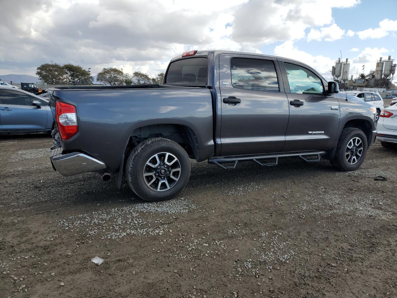 2015 Toyota Tundra - Image 3