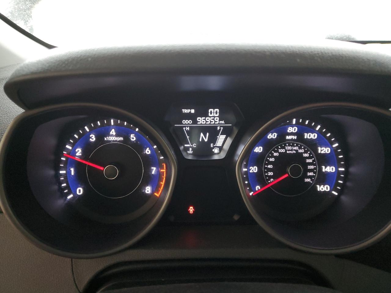 2013 Hyundai Elantra - Image 9
