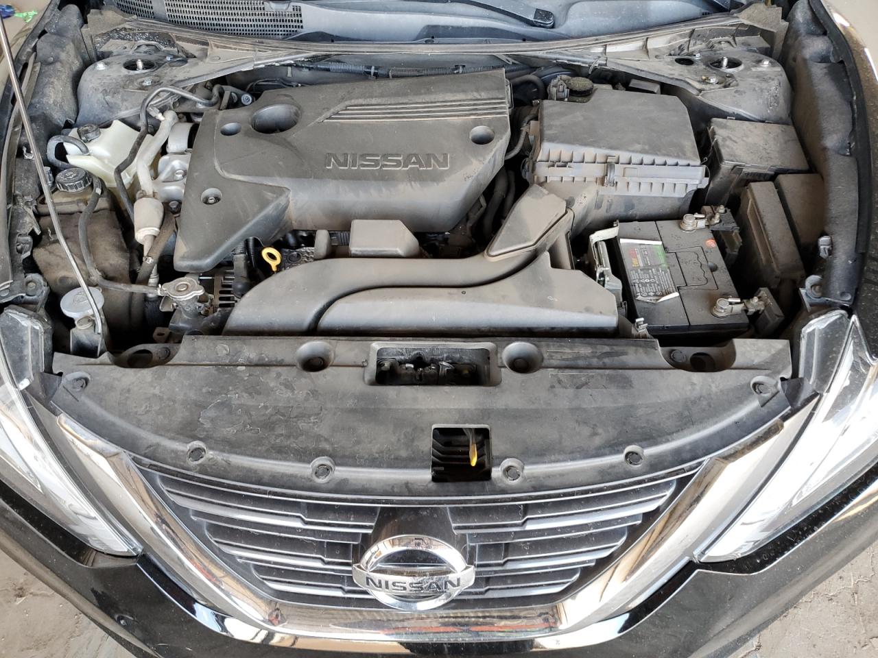 2016 Nissan Altima - Image 13
