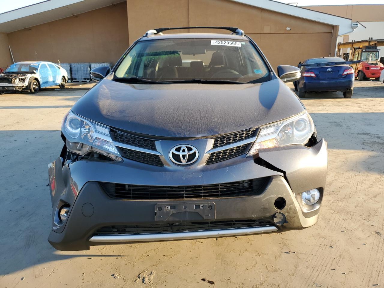 2015 Toyota RAV 4 - Image 5