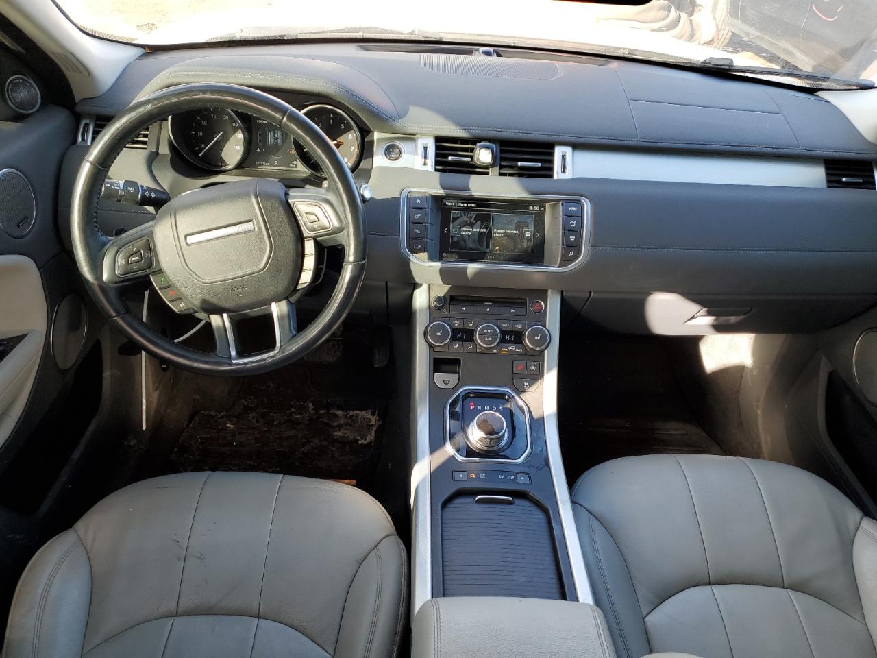 2016 Land Rover Range Rover - Image 8