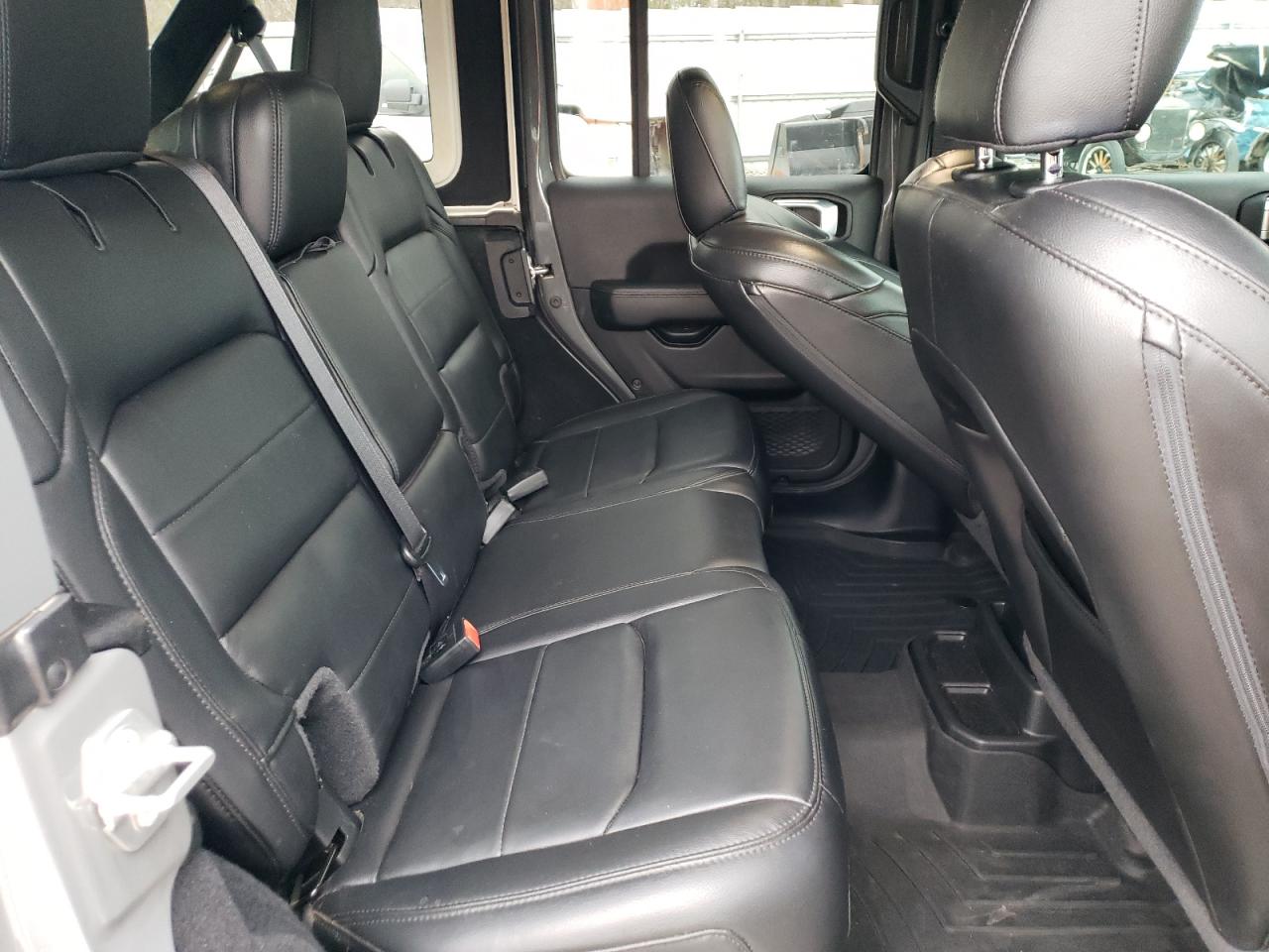 2021 Jeep Wrangler - Image 11