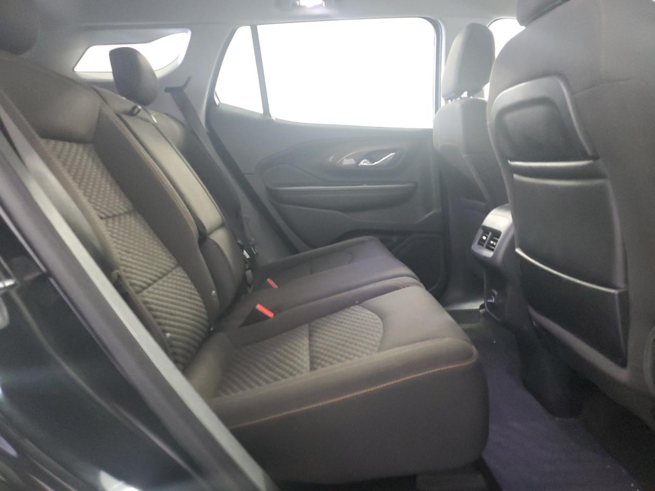2020 GMC Terrain - Image 11