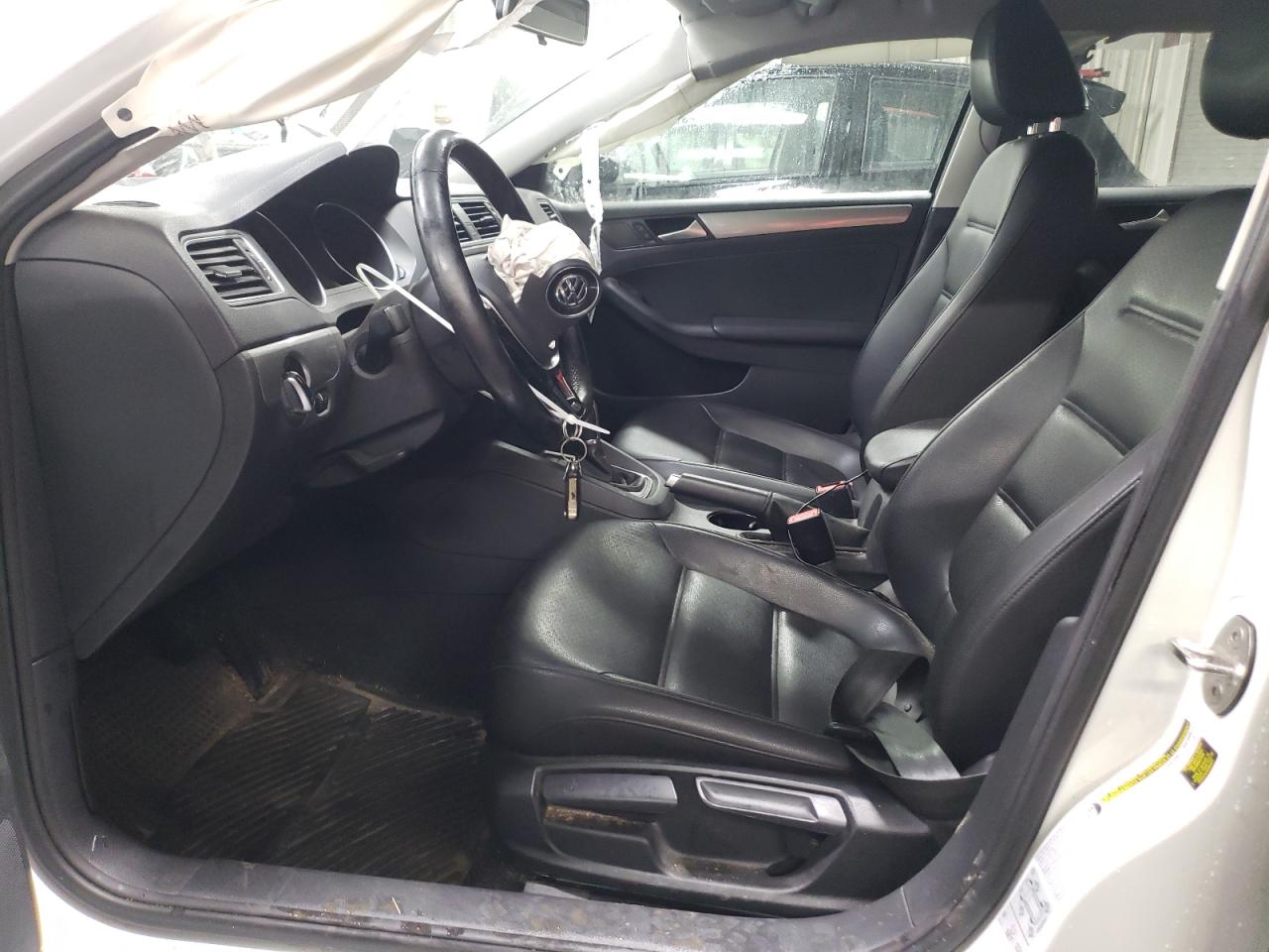 2017 Volkswagen Jetta - Image 7