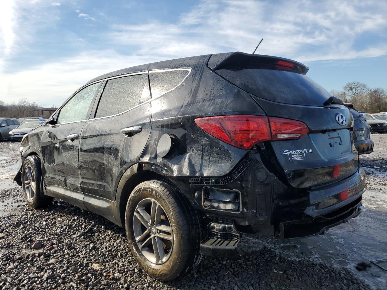 2018 Hyundai Santa Fe - Image 2