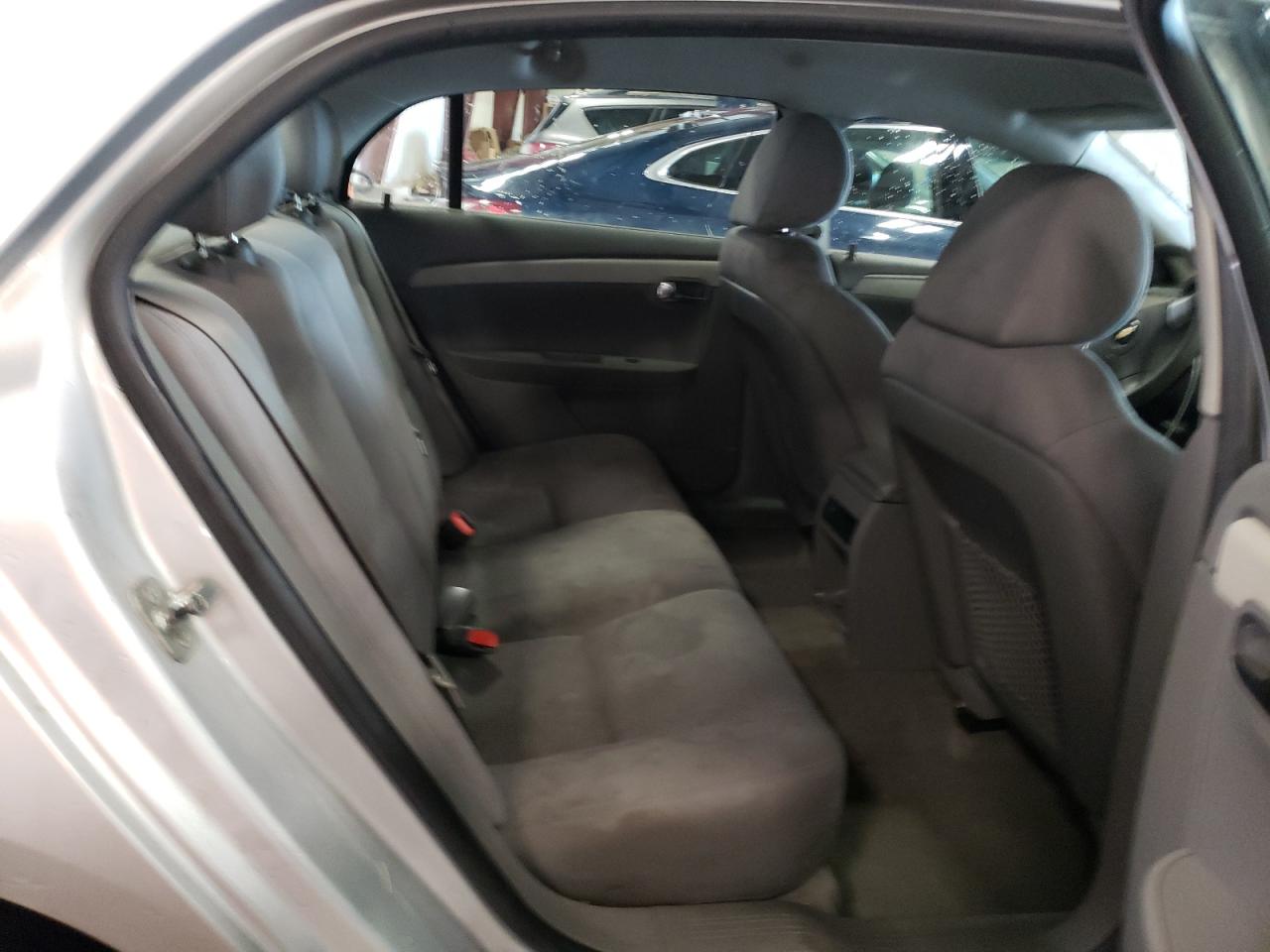 2010 Chevrolet Malibu - Image 10