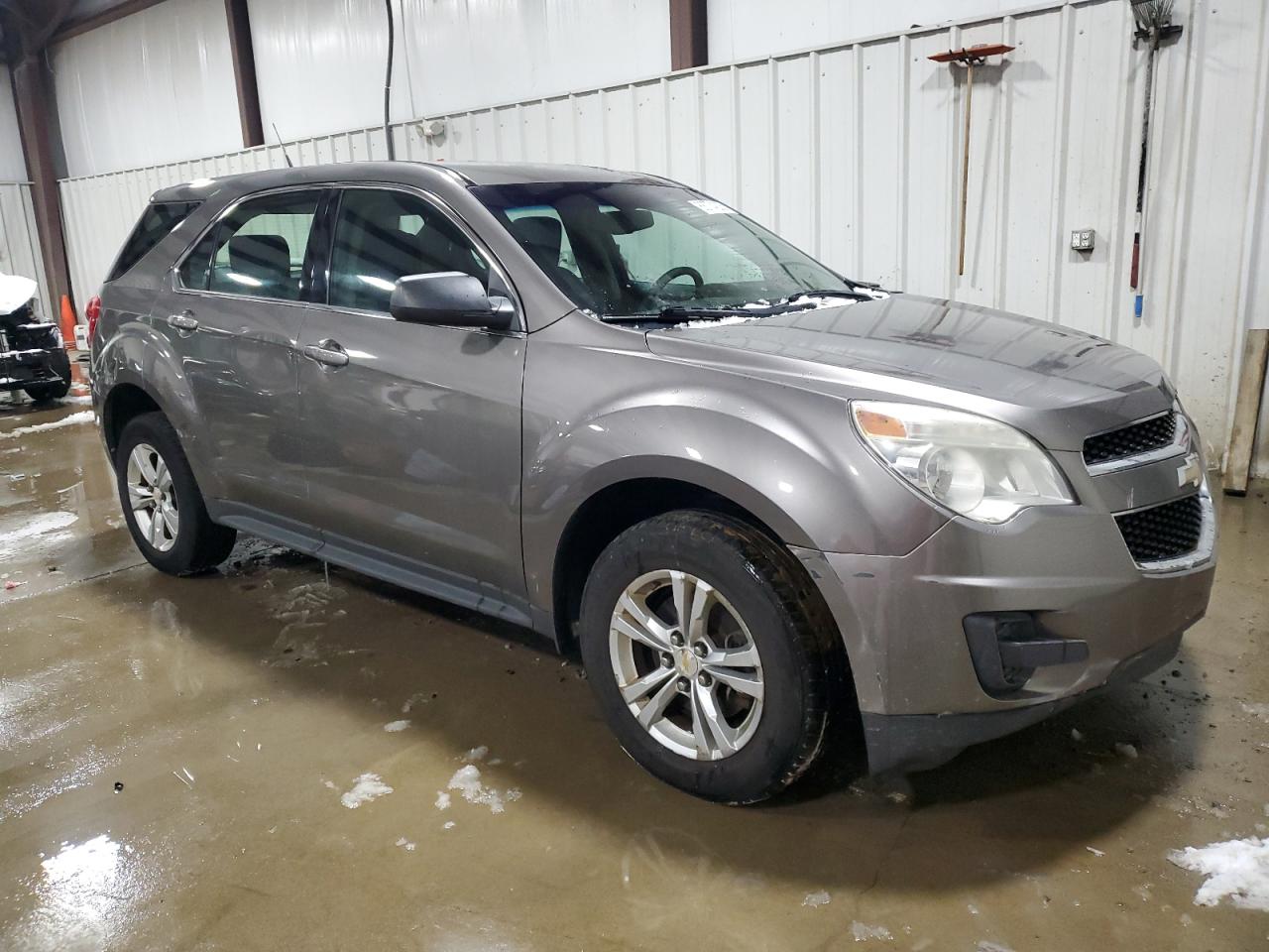 2010 Chevrolet Equinox - Image 4