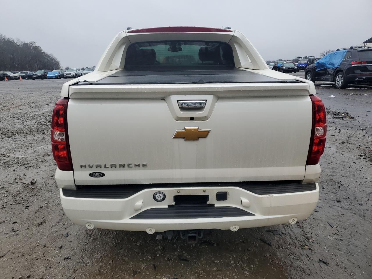 2013 Chevrolet Avalanche - Image 6