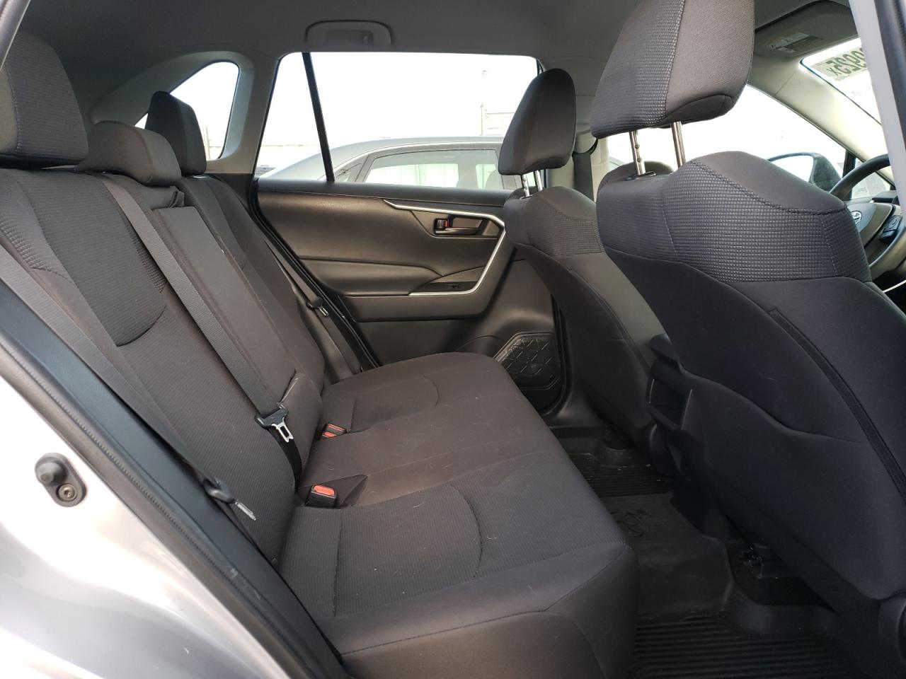 2021 Toyota RAV 4 - Image 11