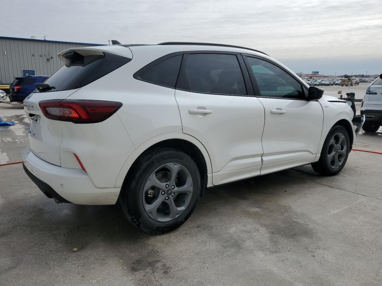 2023 Ford Escape - Image 3