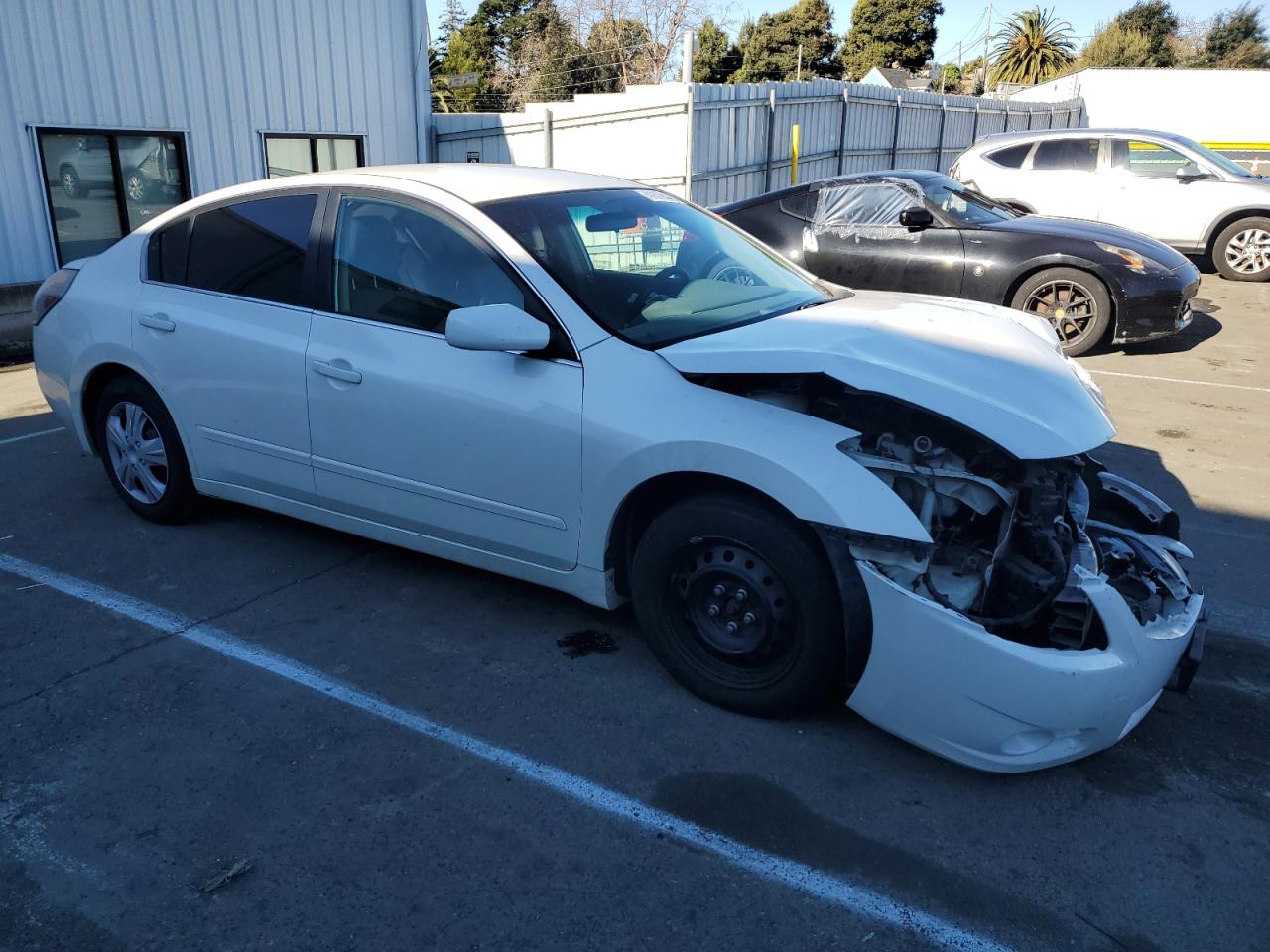 2010 Nissan Altima - Image 4