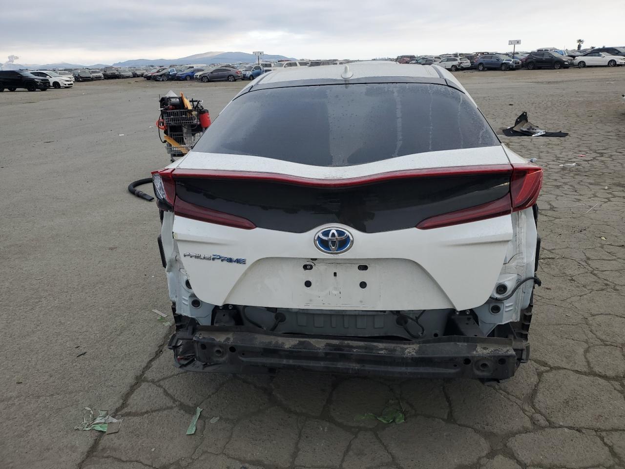 2017 Toyota Prius - Image 6