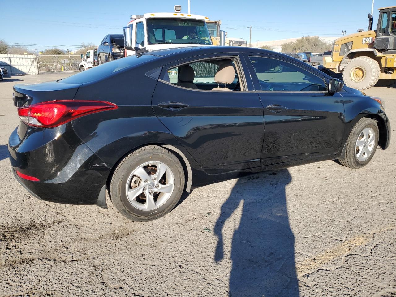 2015 Hyundai Elantra - Image 3