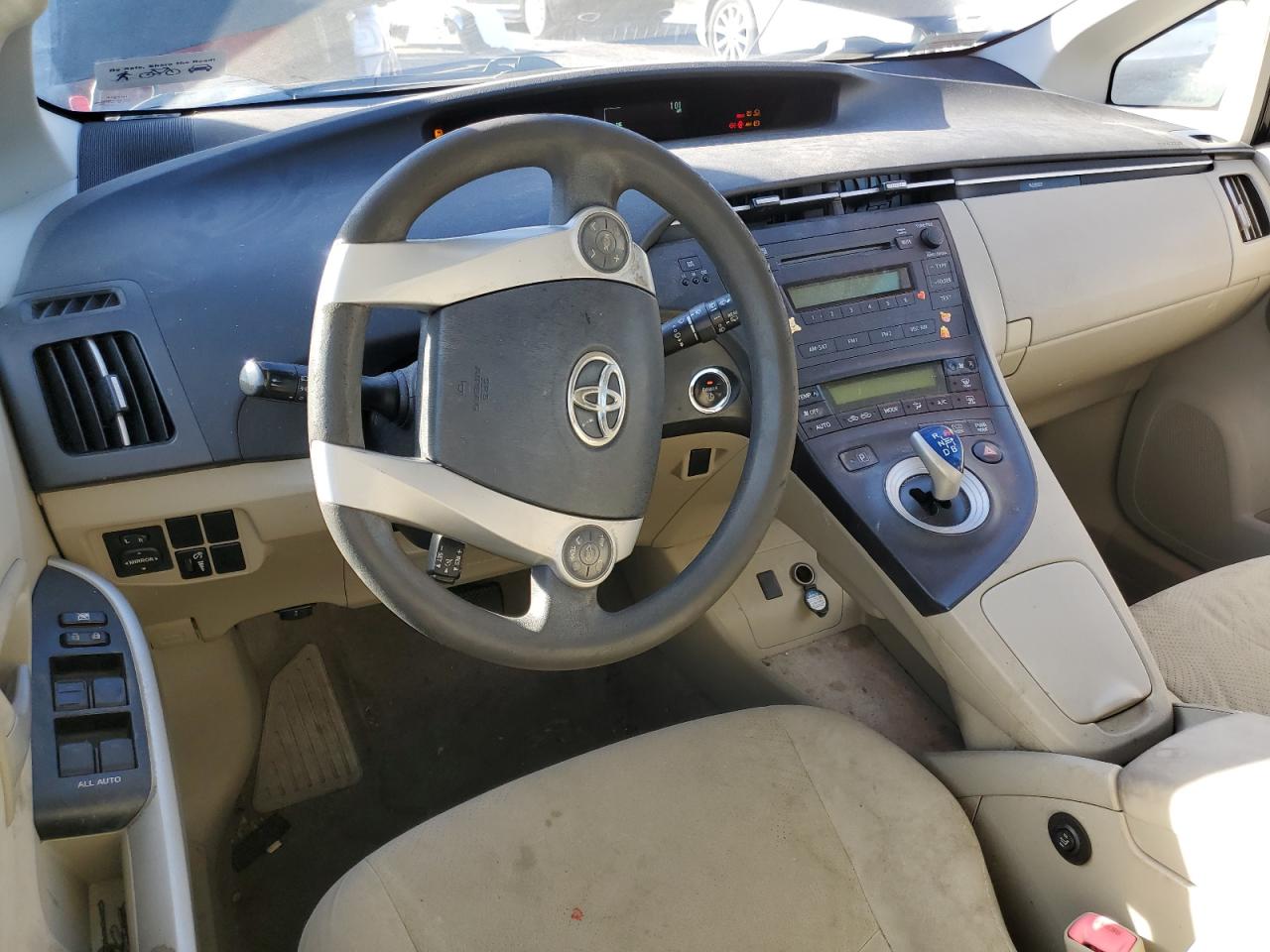 2011 Toyota Prius - Image 8