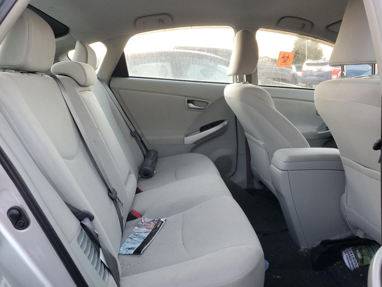 2013 Toyota Prius - Image 10