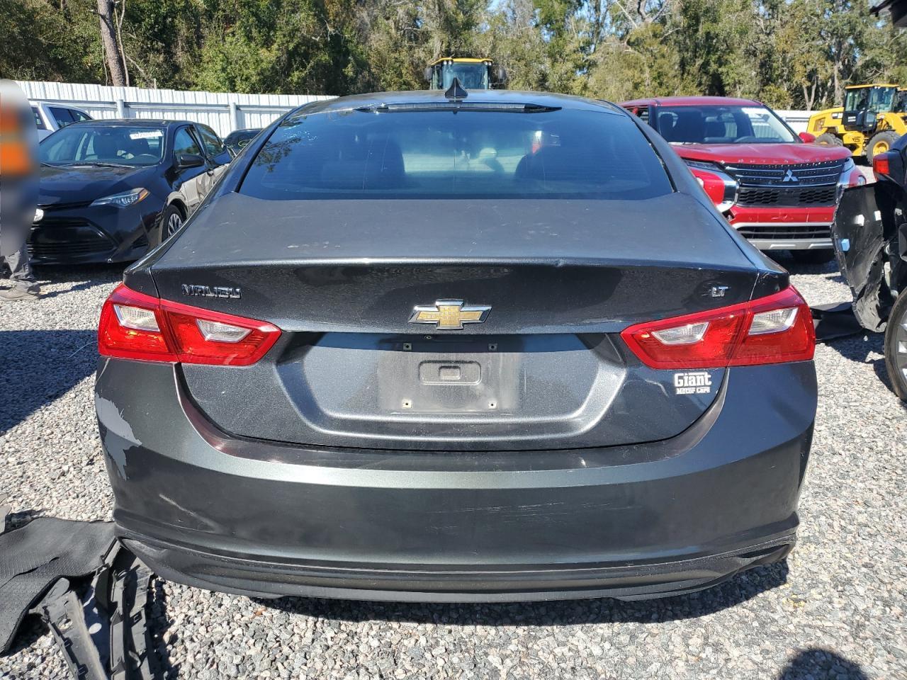 2016 Chevrolet Malibu - Image 6