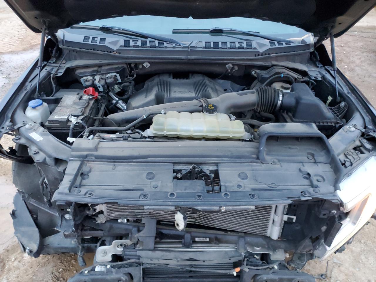 2020 Ford F-150 - Image 11