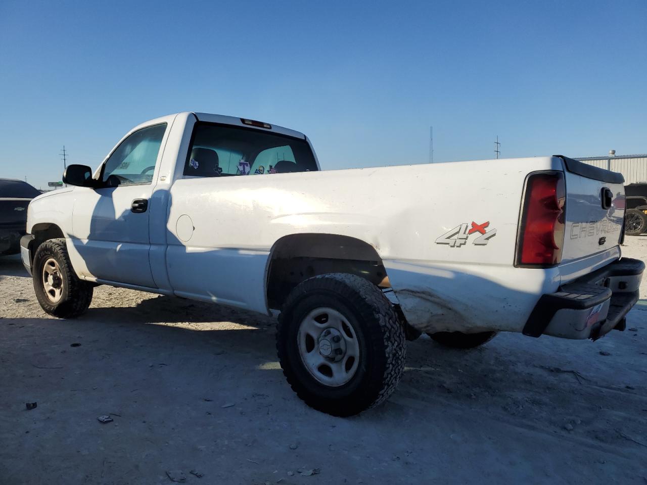 2004 Chevrolet Silverado - Image 2