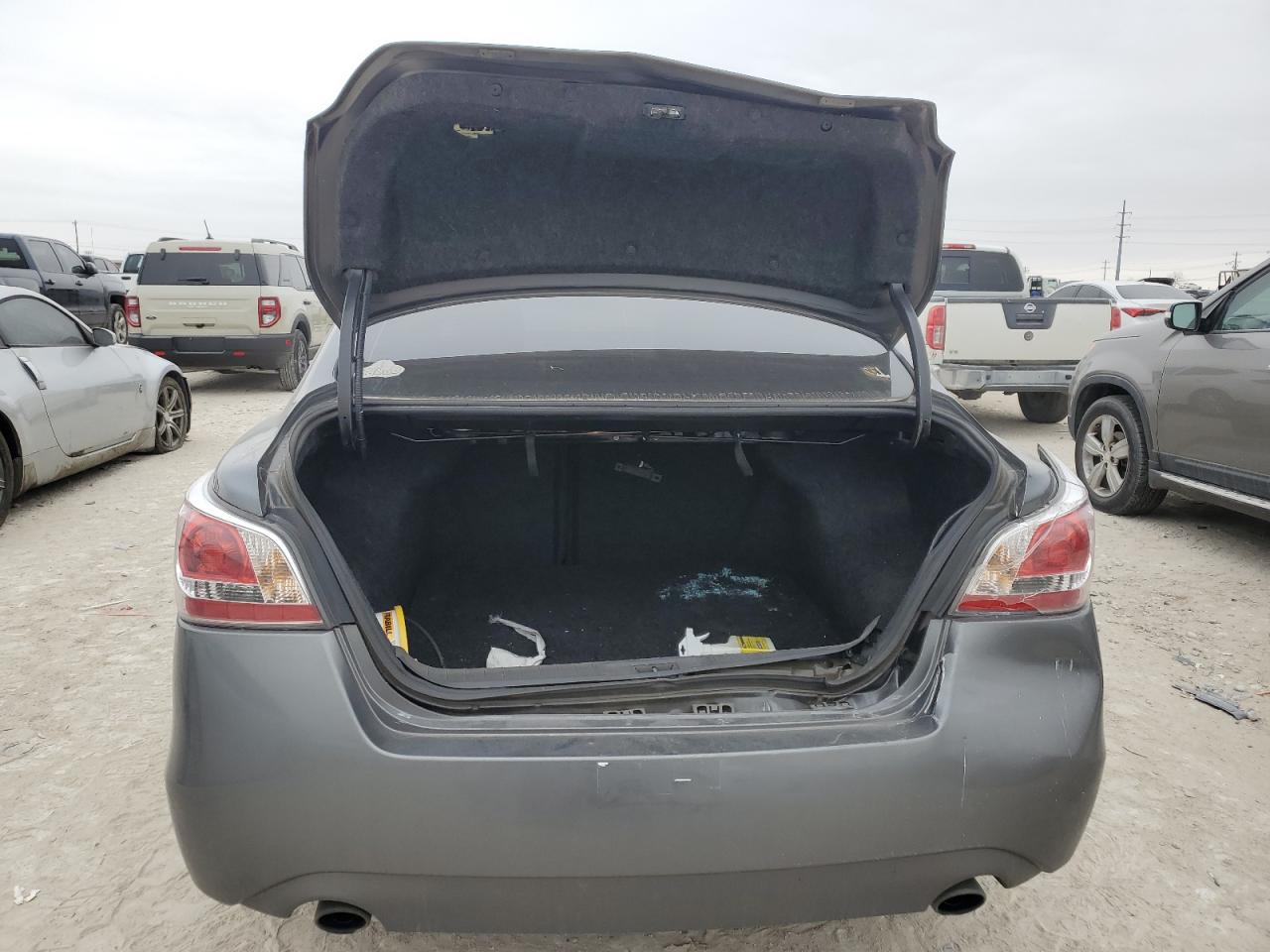 2015 Nissan Altima - Image 6