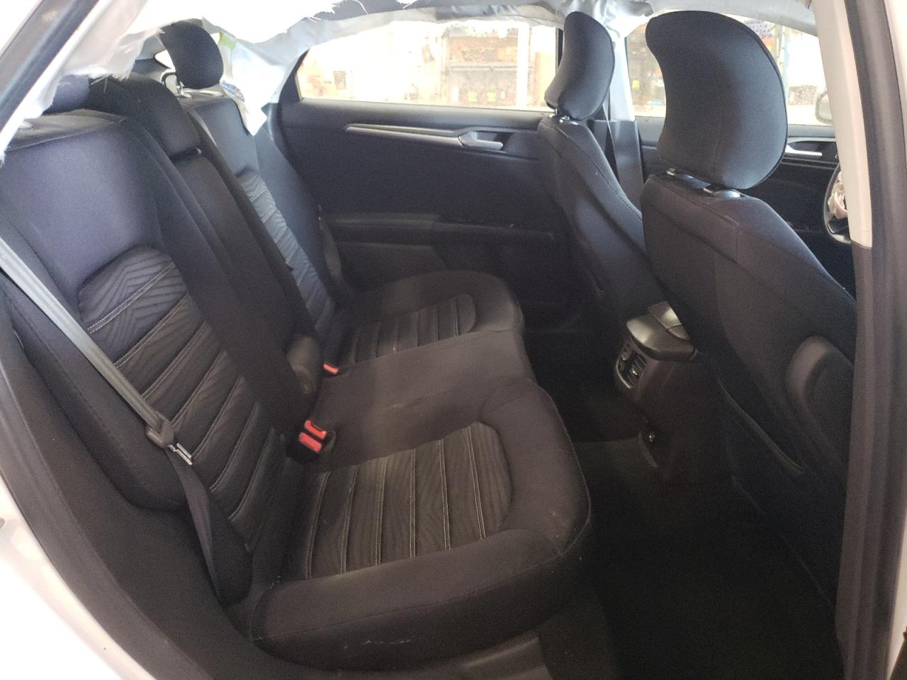 2016 Ford Fusion - Image 10