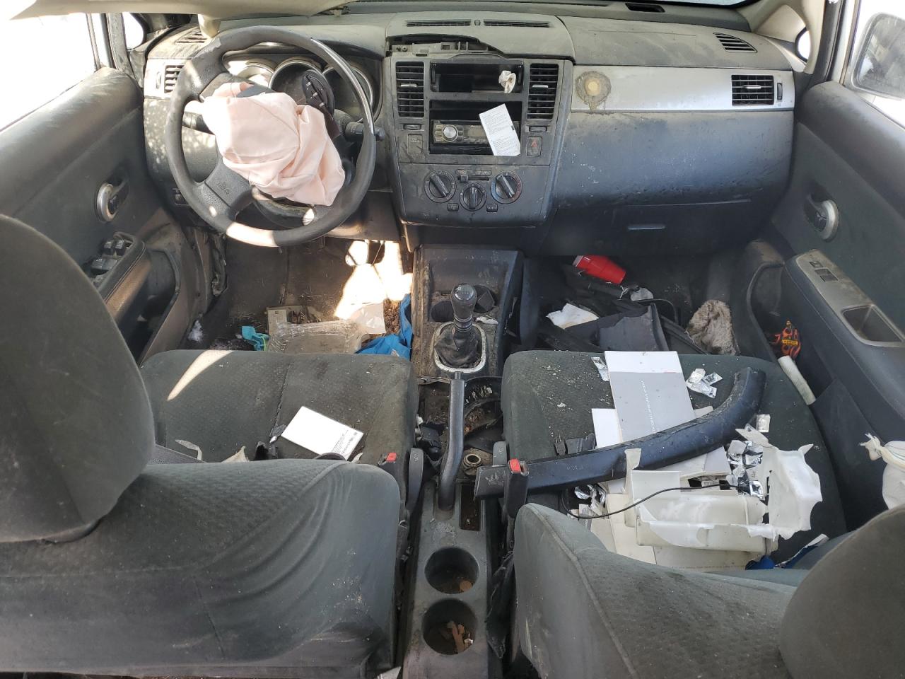 2011 Nissan Versa - Image 8