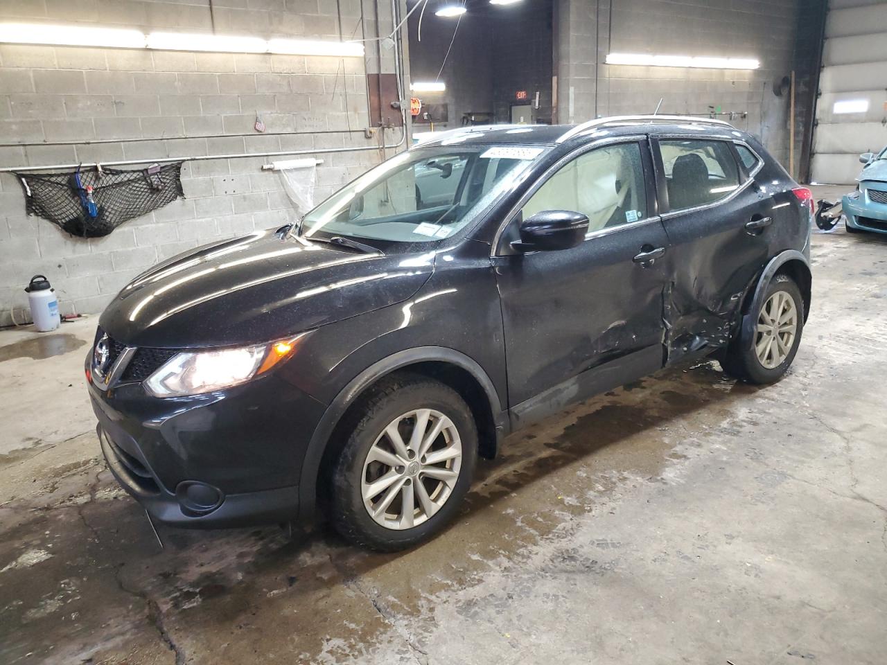 2017 Nissan Rogue - Image 1