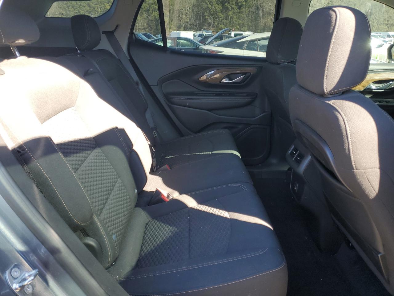 2020 GMC Terrain - Image 12