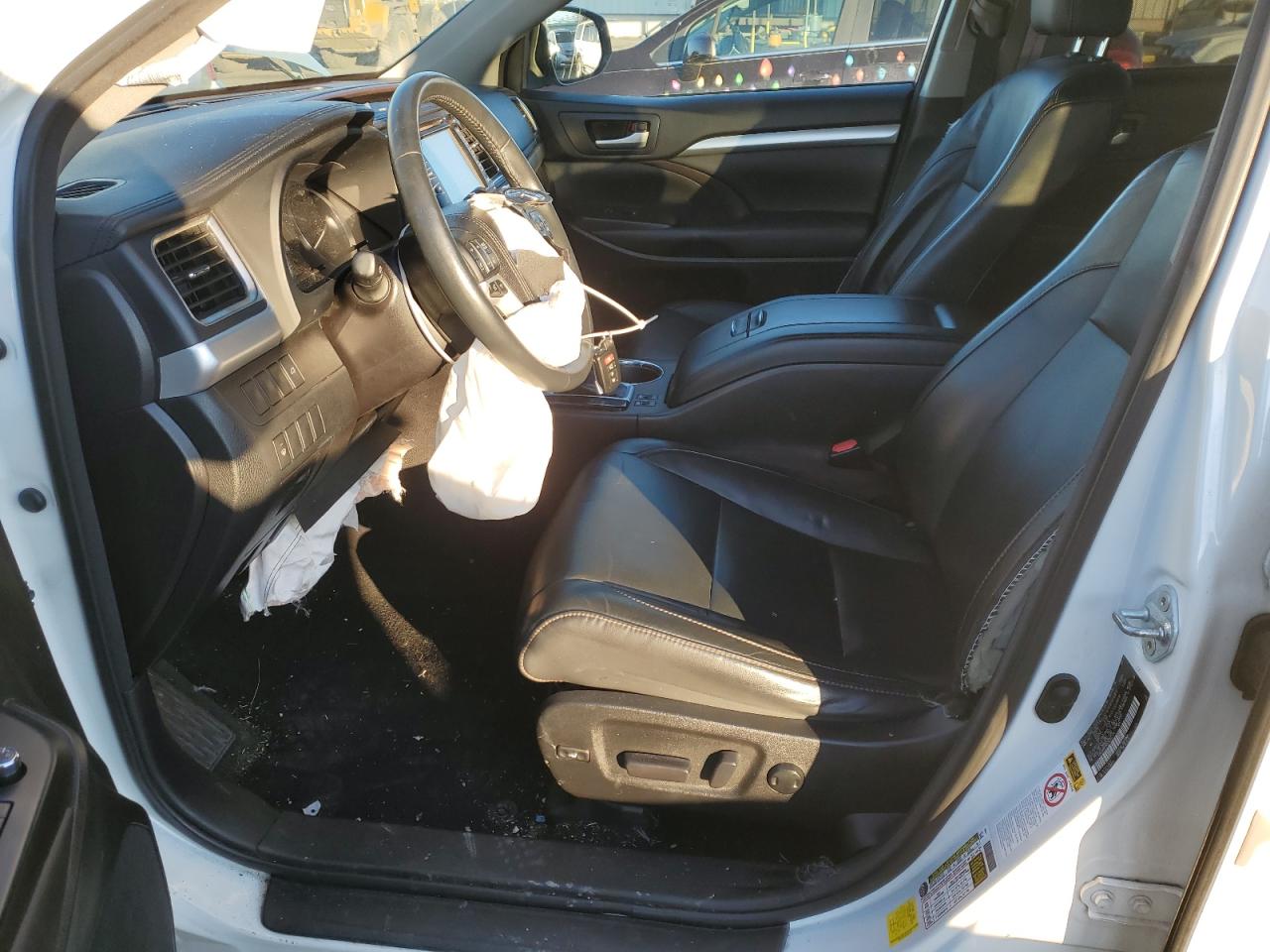 2016 Toyota Highlander Xle VIN: 5TDJKRFH6GS255324 Lot: 41500695