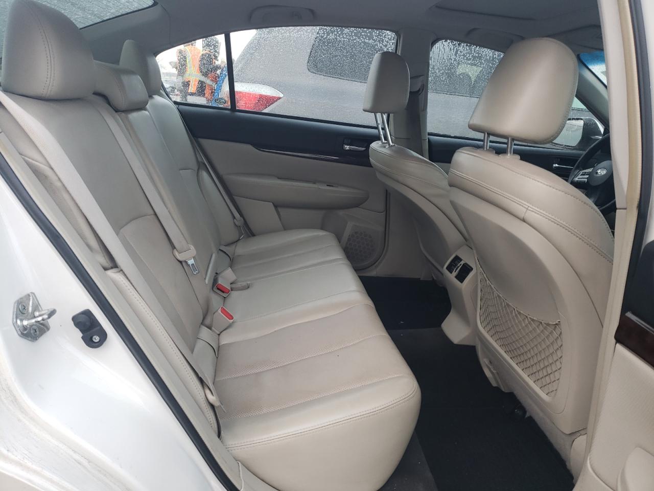 2013 Subaru Legacy - Image 10