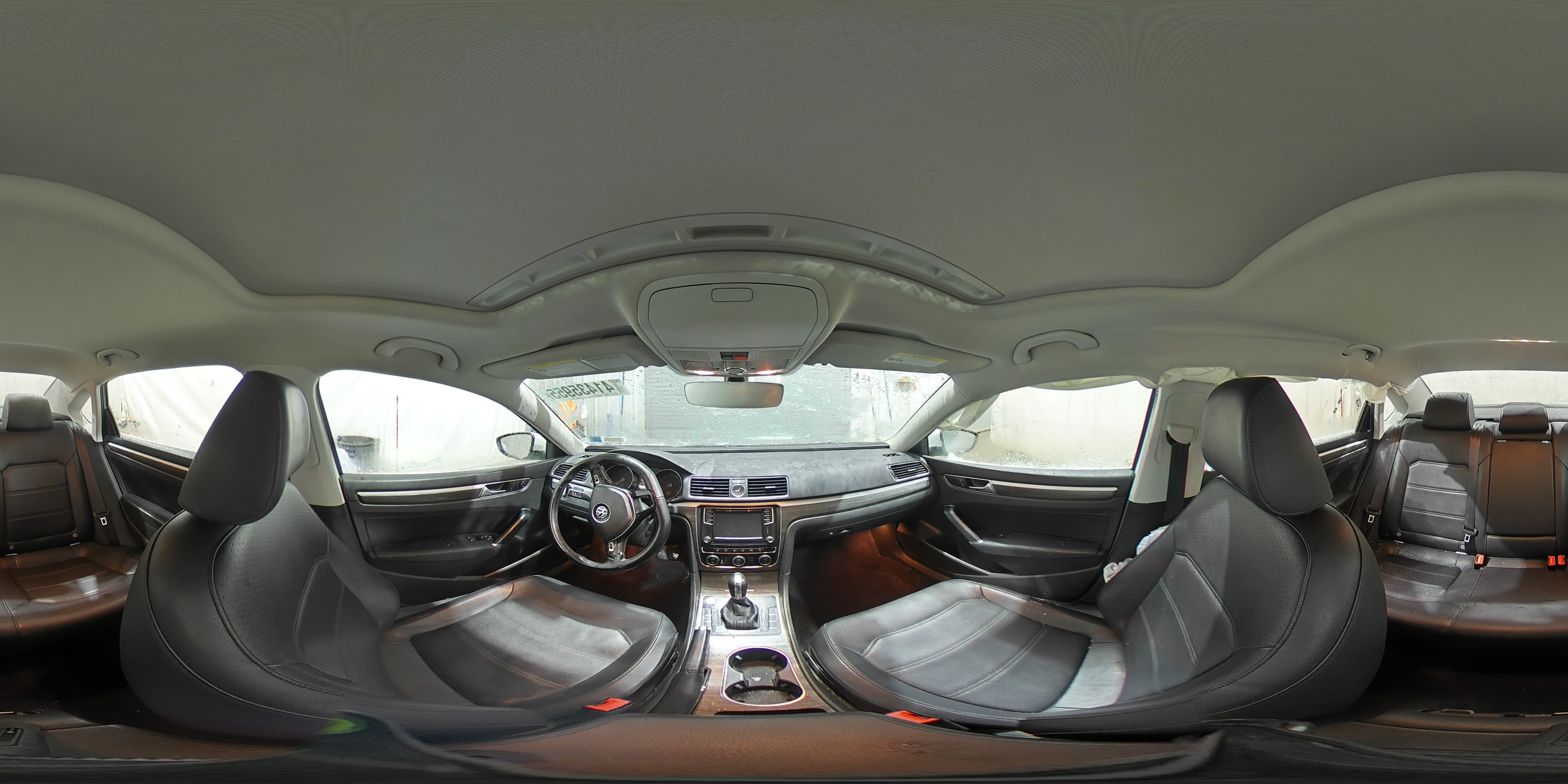 2017 Volkswagen Passat - Image 14