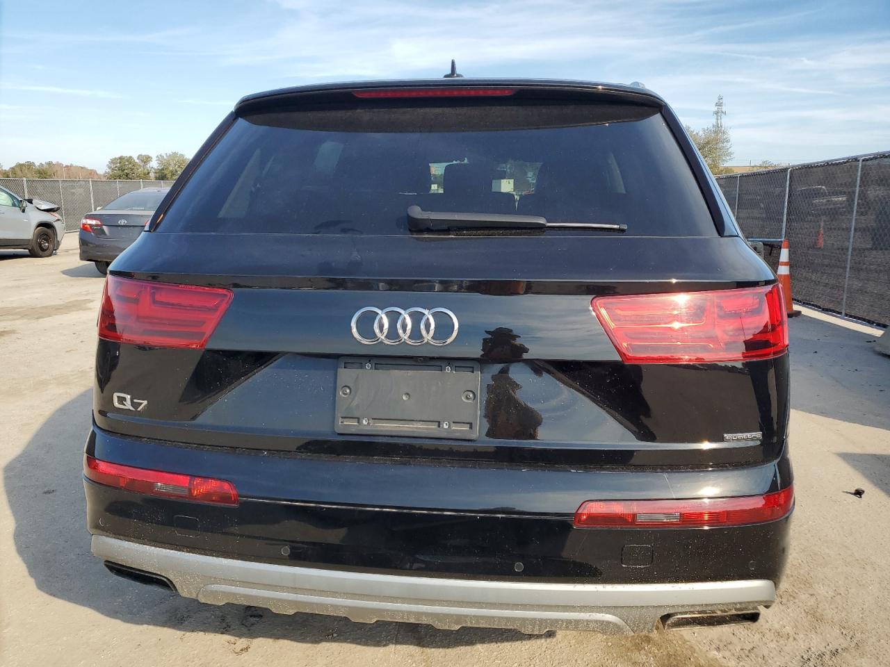 2019 Audi Q7 - Image 6