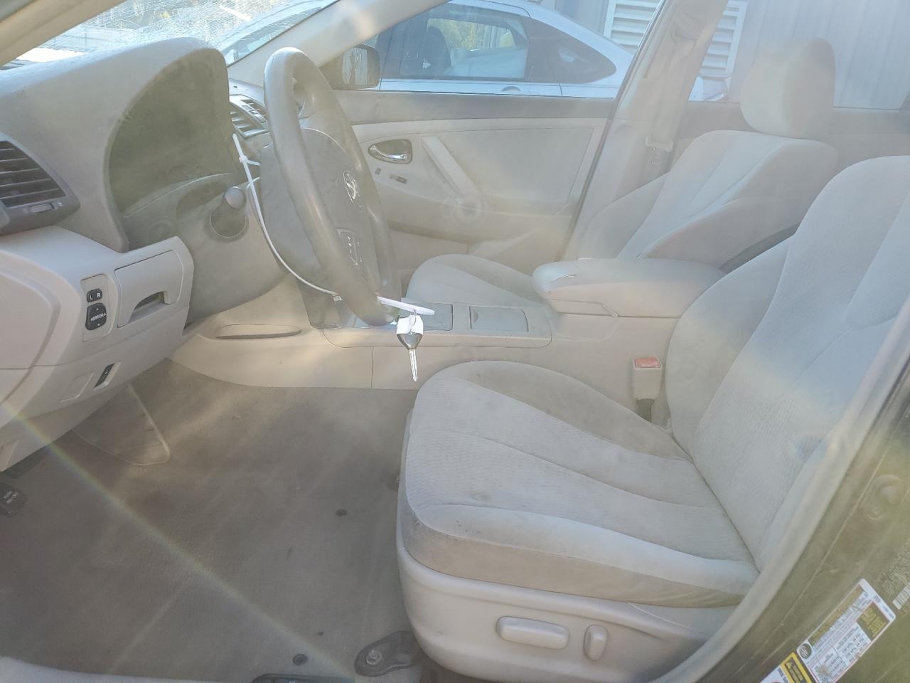 2011 Toyota Camry - Image 7