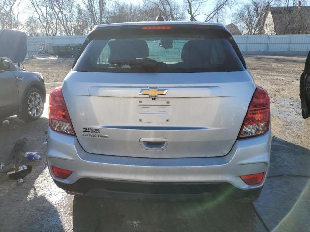  CHEVROLET TRAX 2018 Серебристый