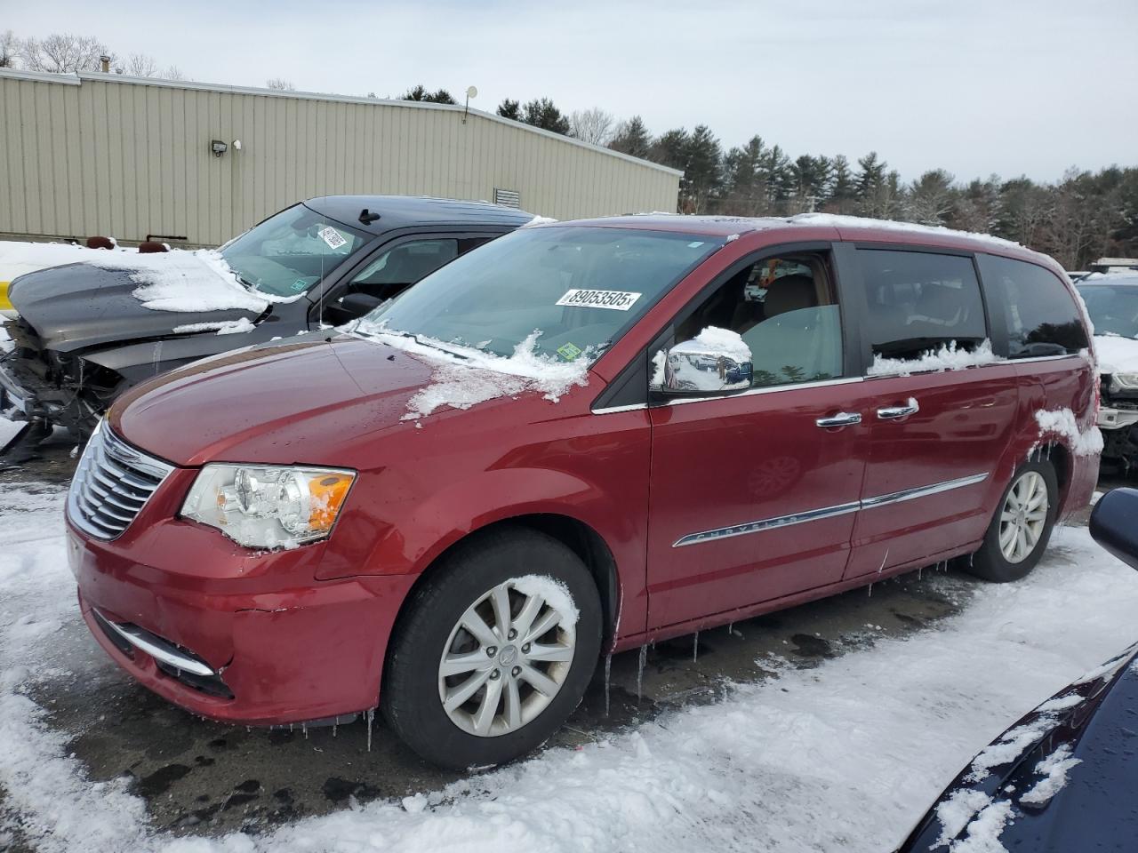 2016 Chrysler Town & Country - Image 1