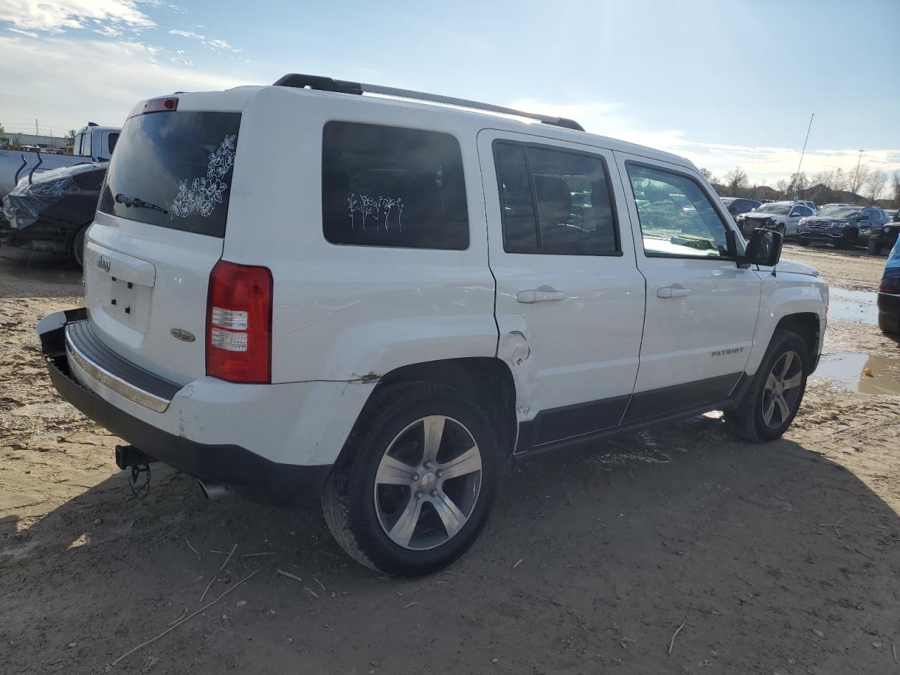2016 Jeep Liberty (Patriot) - Image 3