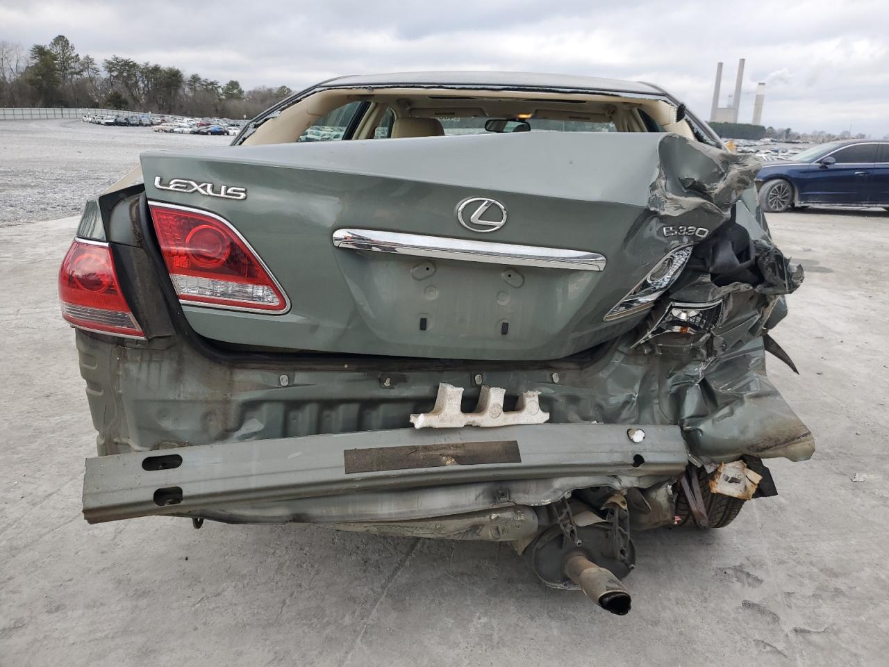 2005 Lexus ES - Image 6