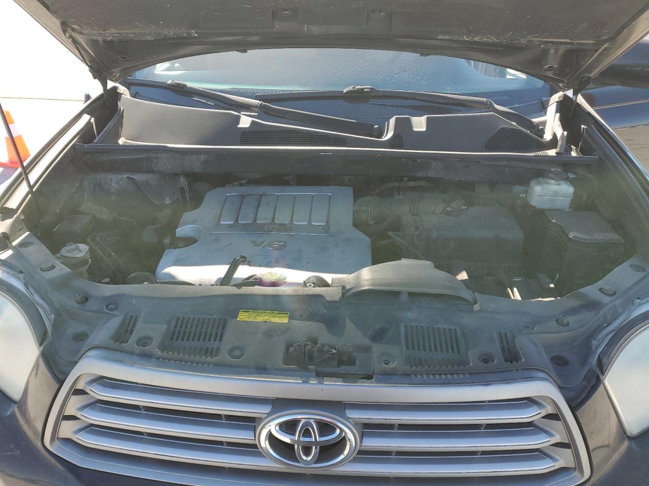 2010 Toyota Highlander - Image 14