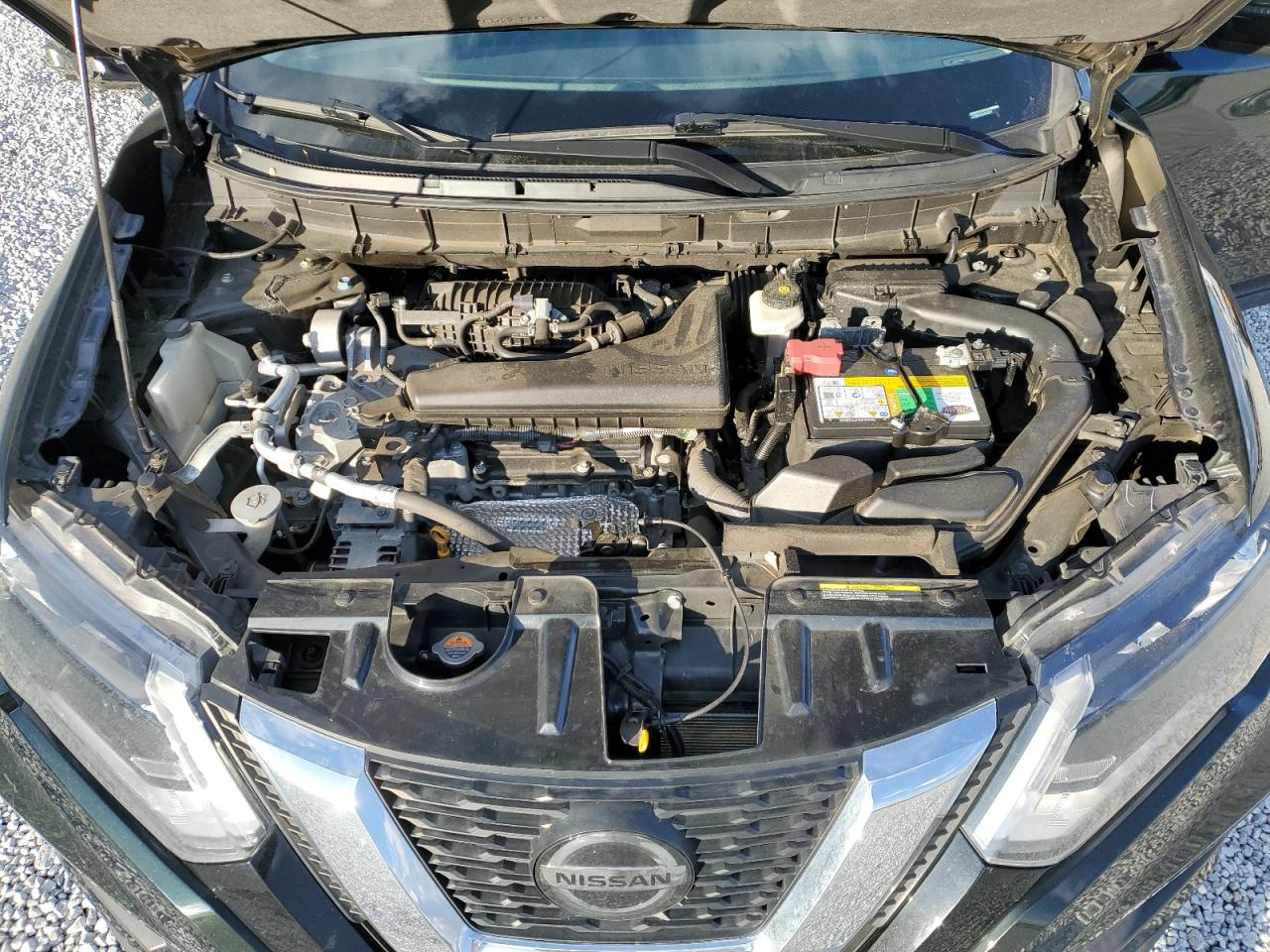 2018 Nissan Rogue - Image 12