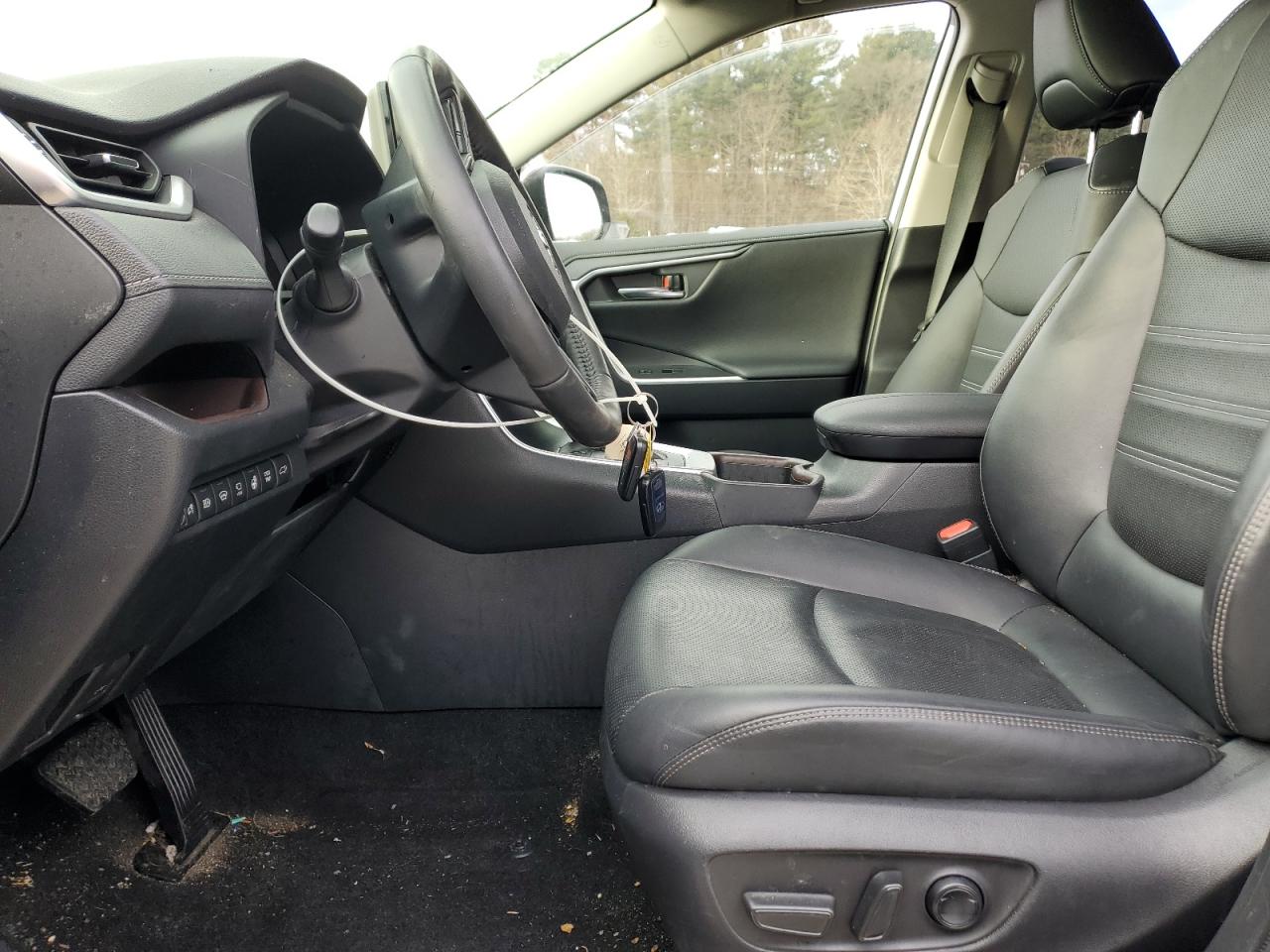 2023 Toyota RAV 4 - Image 7