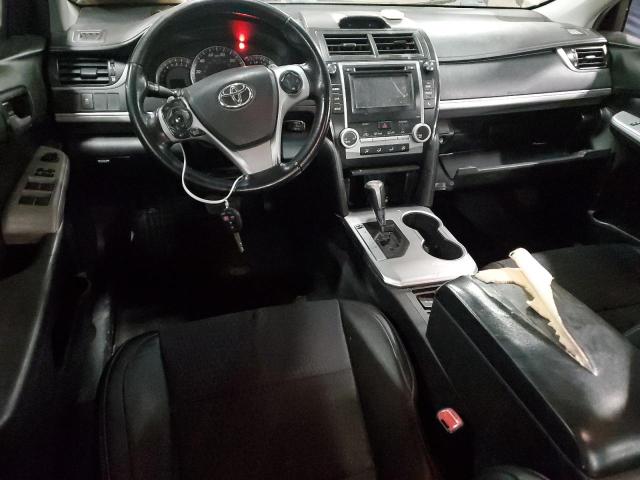  TOYOTA CAMRY 2014 Srebrny