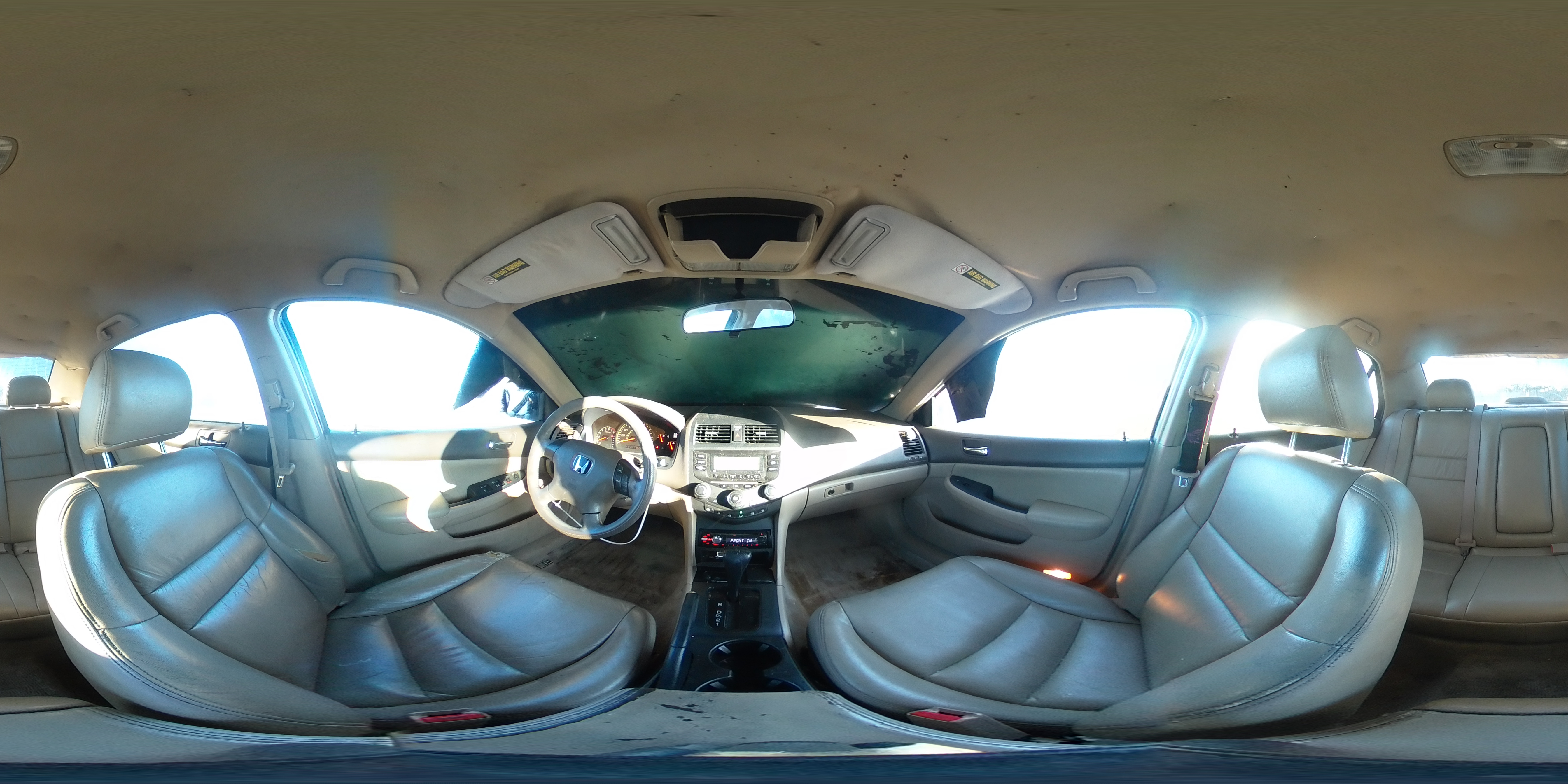 2004 Honda Accord - Image 13