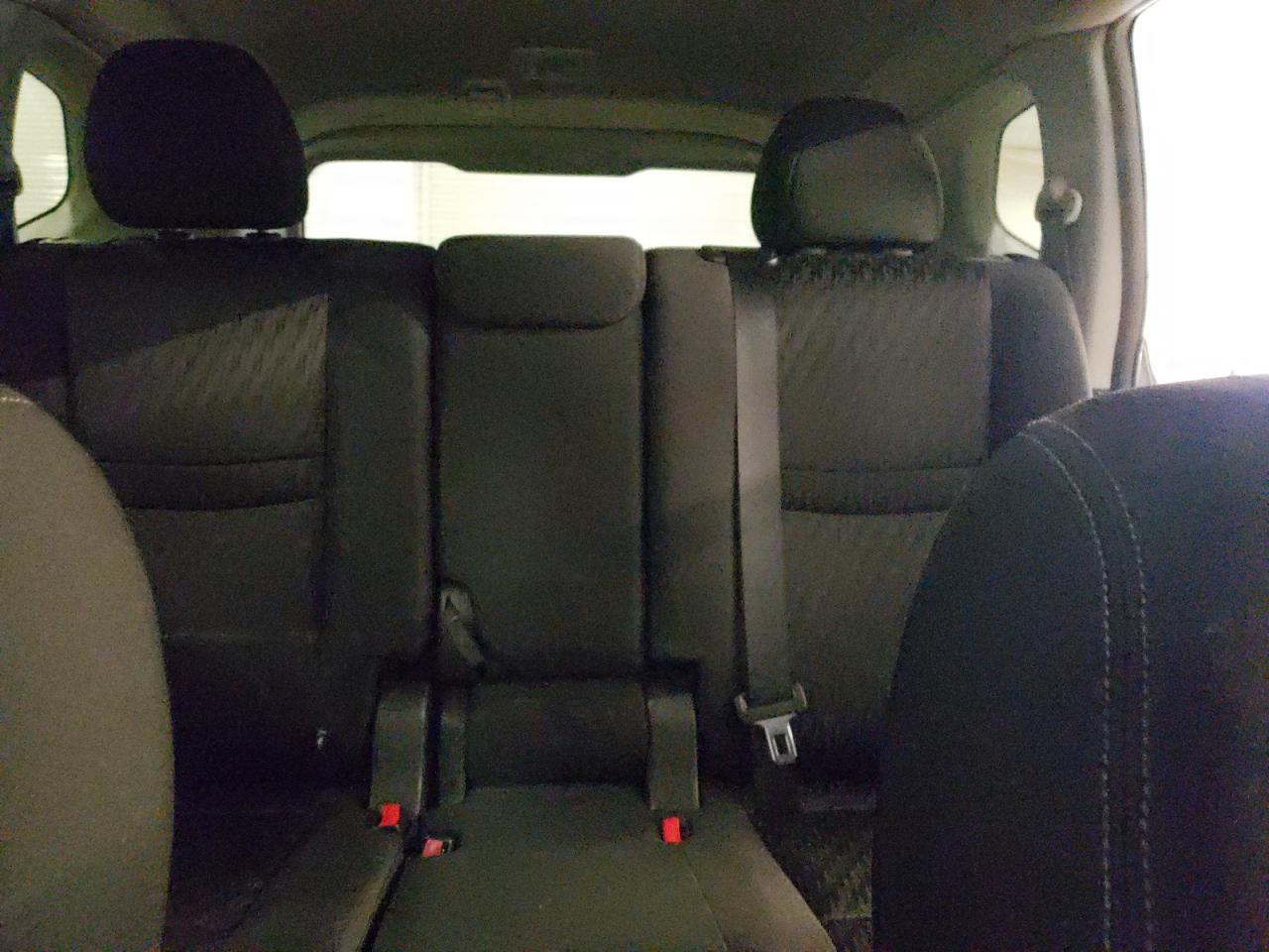 2017 Nissan Rogue - Image 10