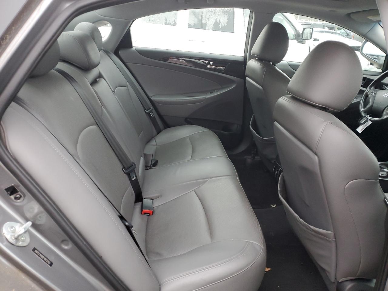 2014 Hyundai Sonata - Image 10