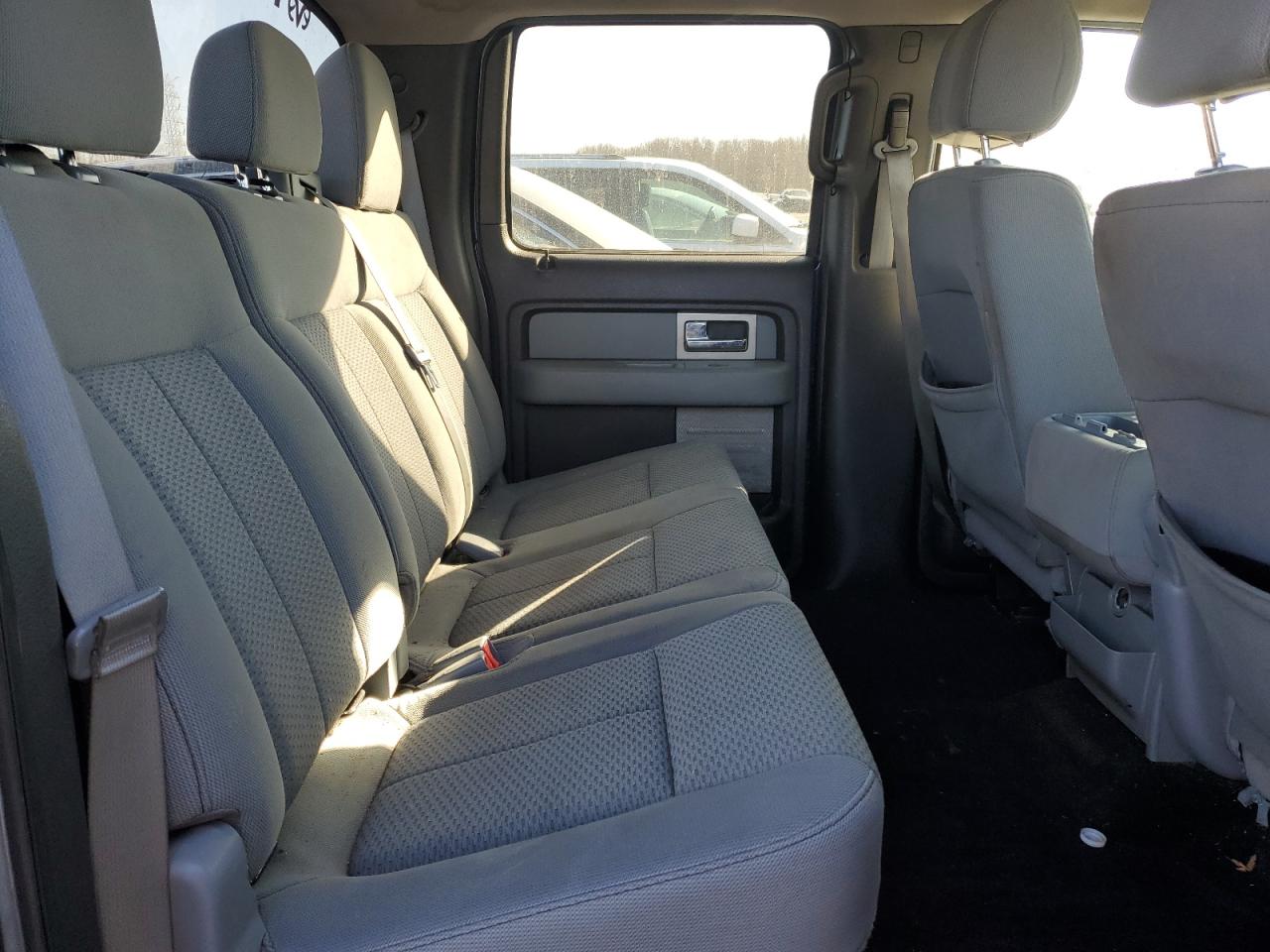 2011 Ford F-150 - Image 10