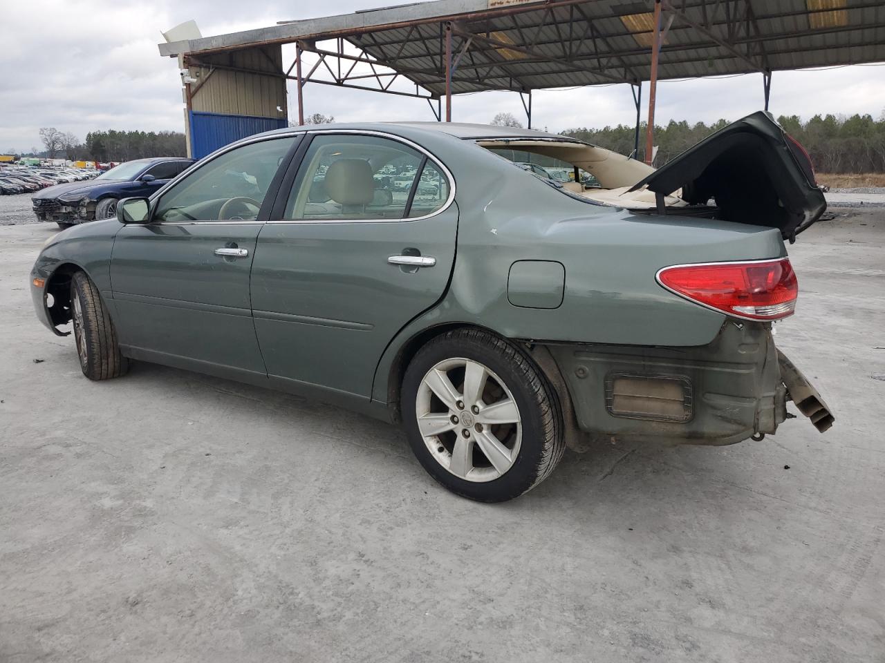2005 Lexus ES - Image 2