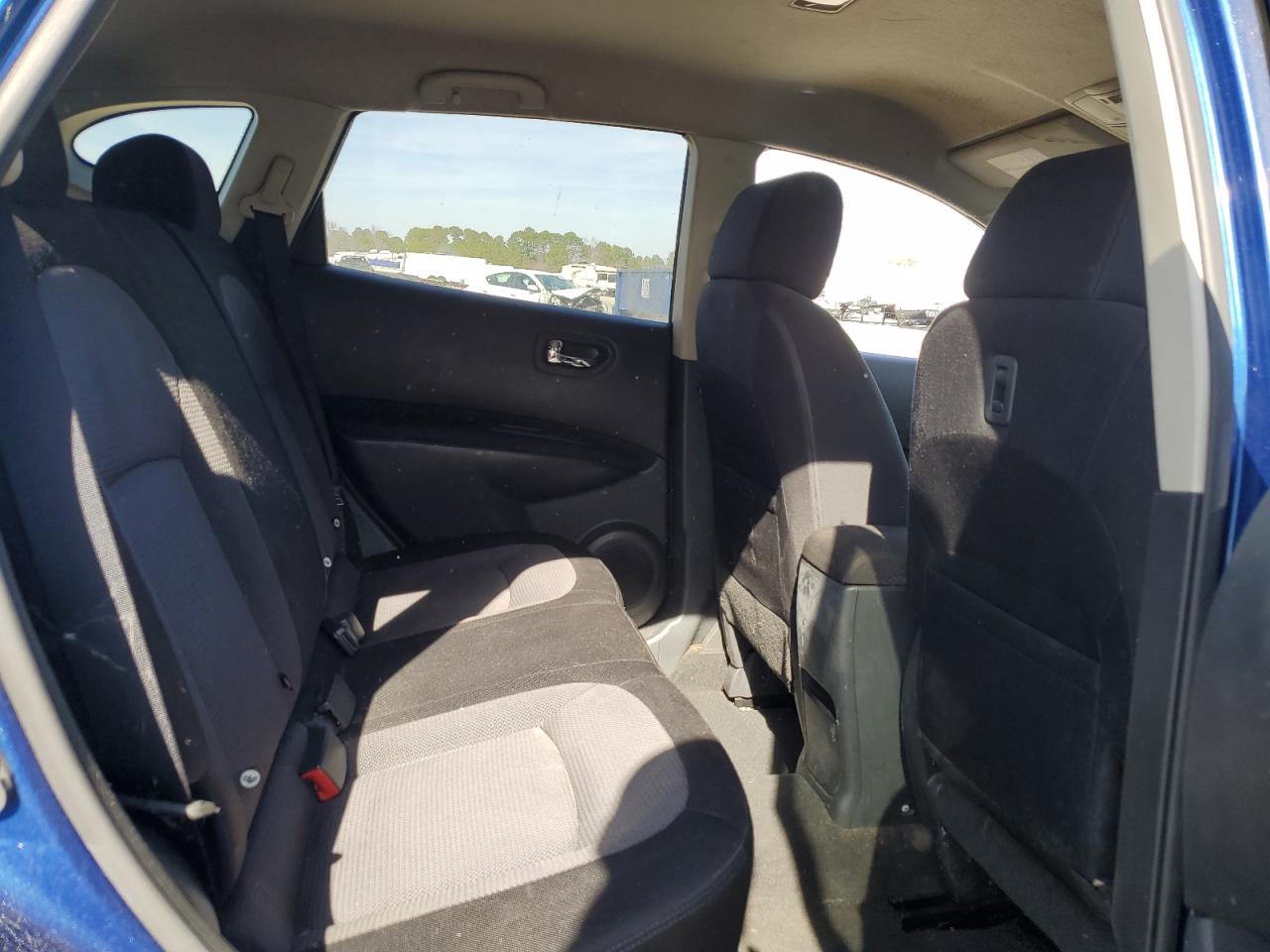 2010 Nissan Rogue - Image 11
