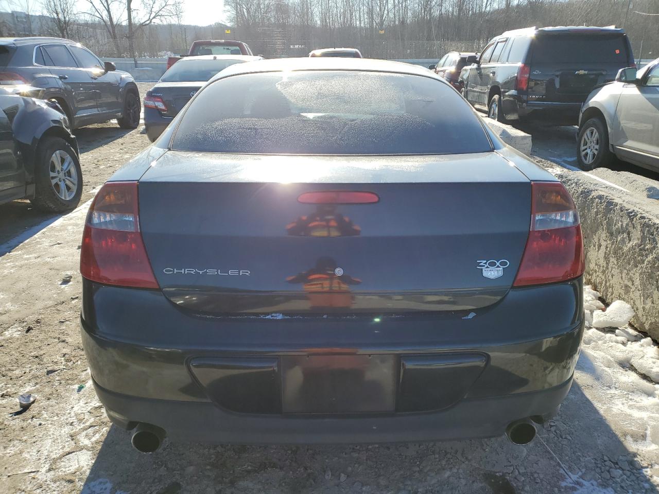 2004 Chrysler 300 - Image 6