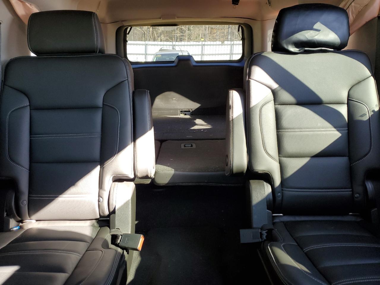 2019 GMC Yukon - Image 10
