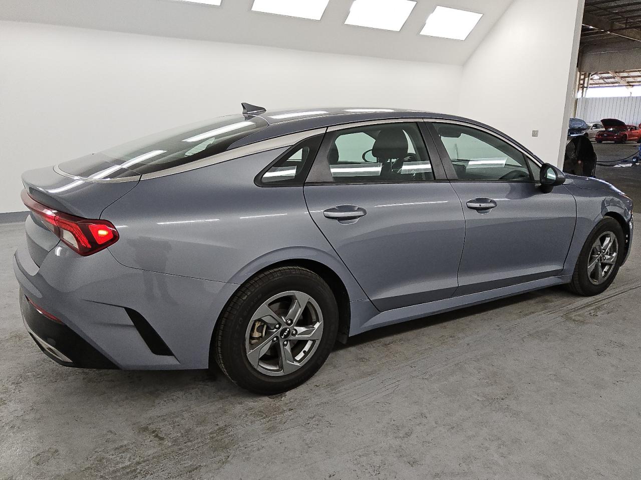 2022 Kia K5 - Image 3